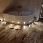 Flóra A Balatonnál Appartement Lovas