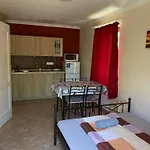 Appartement Flóra A Balatonnál Lovas
