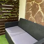 Flóra A Balatonnál Appartement Lovas