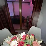 Apartment Flora Vendeghaz A Balatonnal *