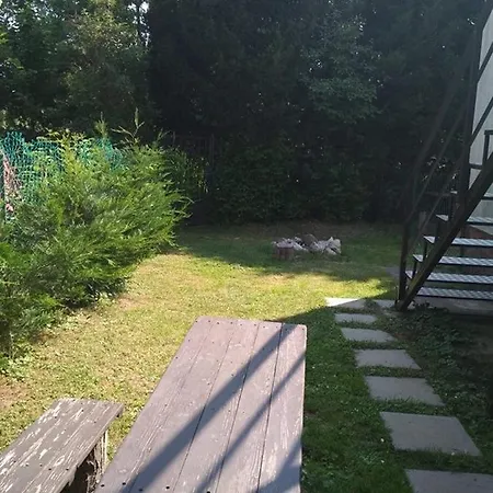 Flora Vendeghaz A Balatonnal Apartment Lovas