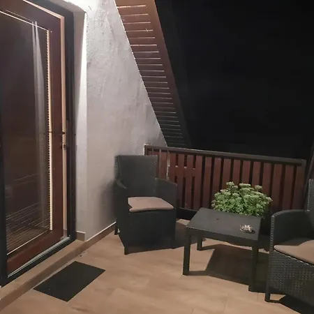 Flóra A Balatonnál Apartamento