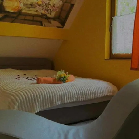 Apartmán Flora Vendeghaz A Balatonnal Lovas