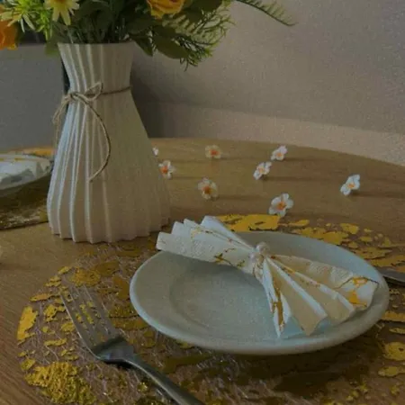 Flora Vendeghaz A Balatonnal *