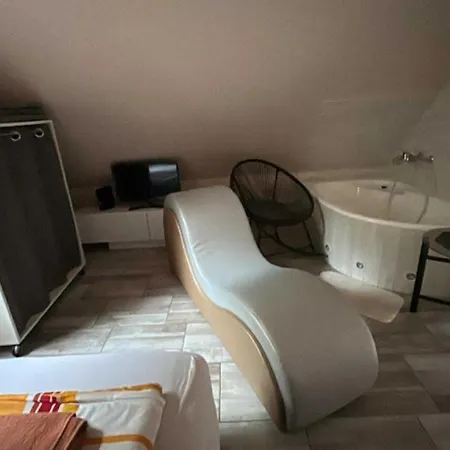 Flora Vendeghaz A Balatonnal Διαμέρισμα