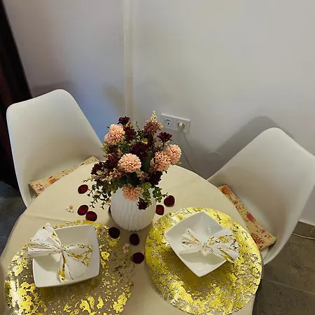 Flora Vendeghaz A Balatonnal Διαμέρισμα Lovas