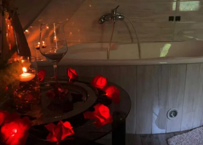 Appartement Flora Vendeghaz A Balatonnal *